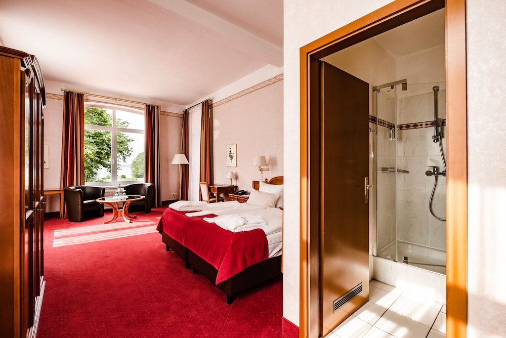 Das 53 Hotel 12/50