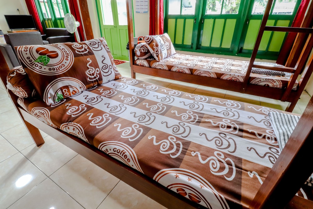 Bahagia Sederhana Home Stay - Hostel by ZUZU 4/50