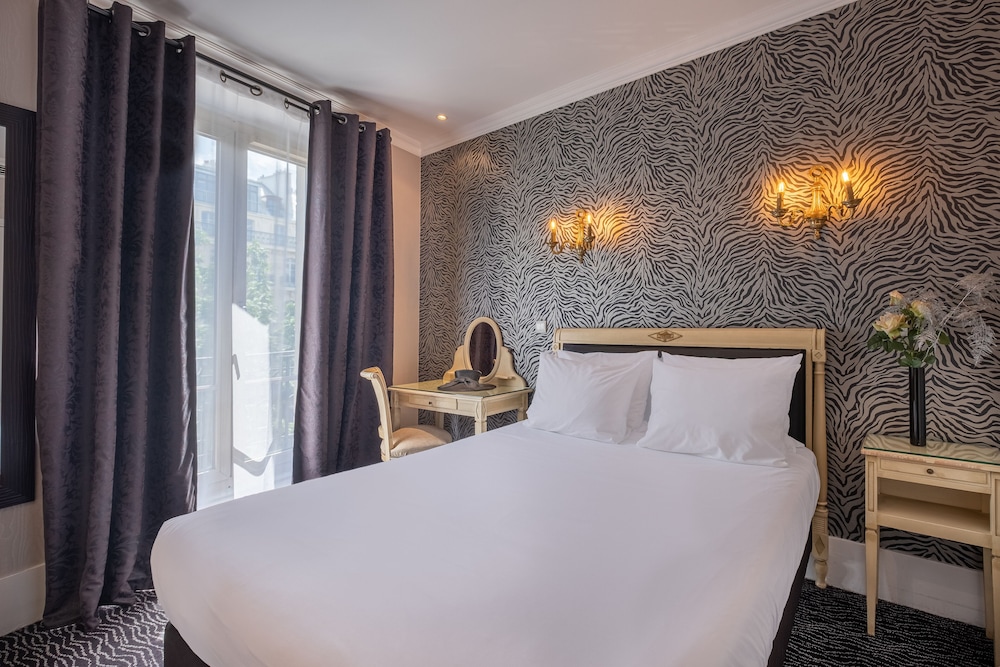 SUPERIOR, DOUBLE BED