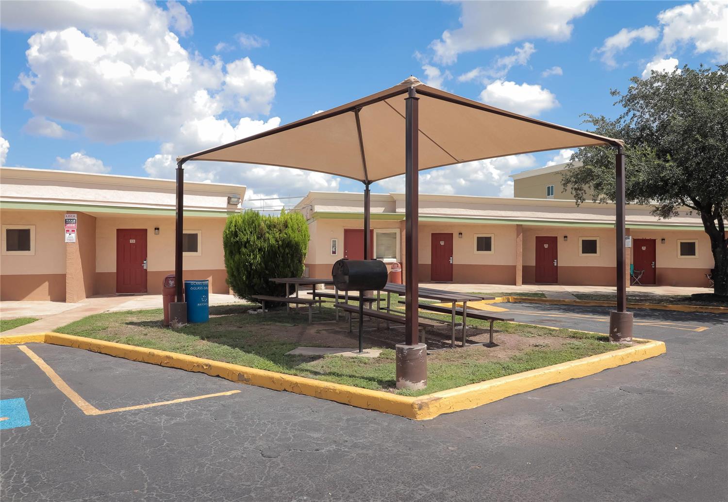 Rodeway Inn San Antonio Lackland AFB - SeaWorld 61/66