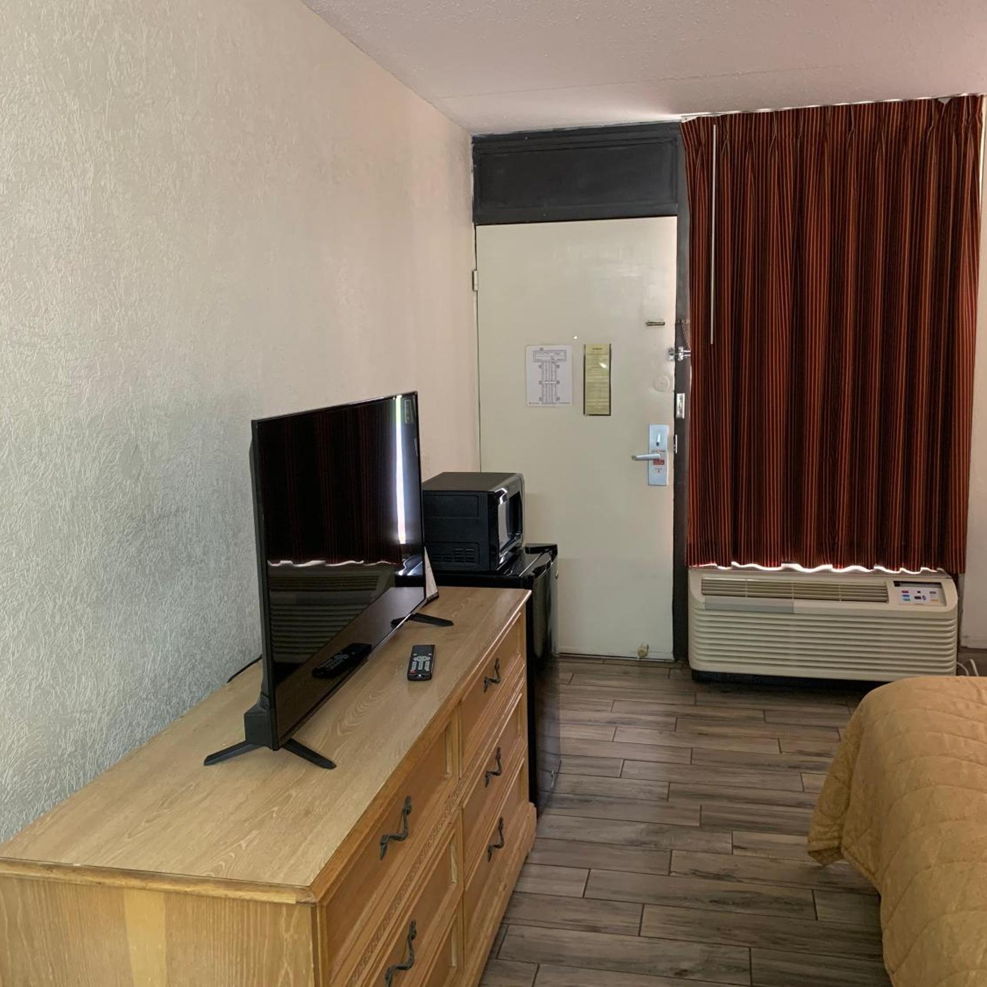 Americas Best Value Inn Tillmans Corner Mobile 29/36