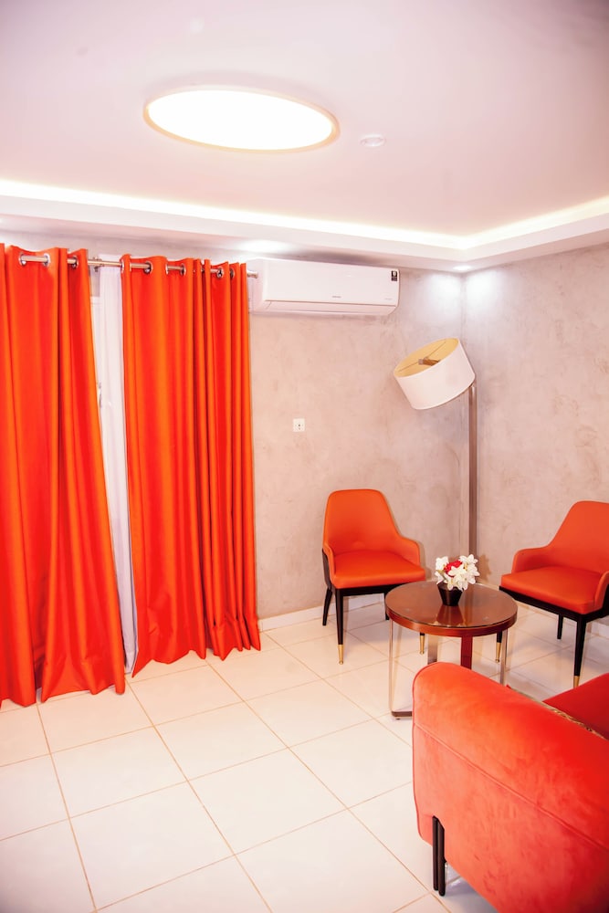 Lobby at Minotel Les Flamboyants, MBOUR