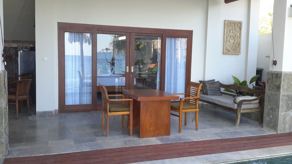 Amed Beach Villa 24/49