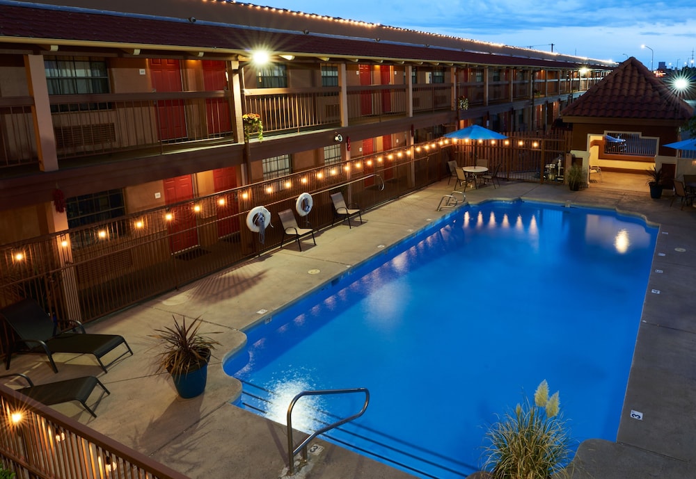 San Mateo Inn 4/36