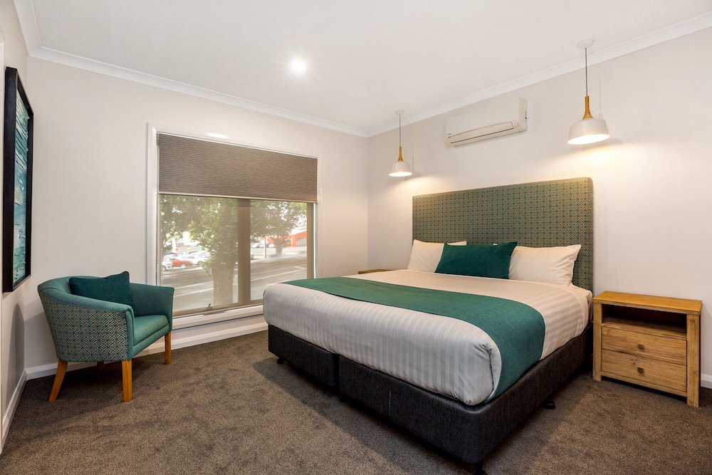 National Hotel Complex And Bendigo Central Apartments 26/68