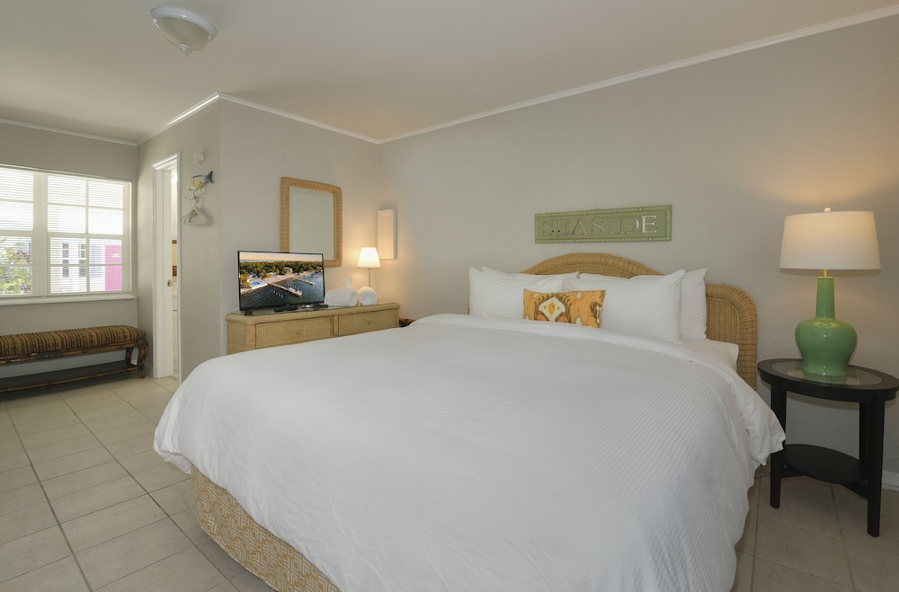 Pines Palms Resort 22/73