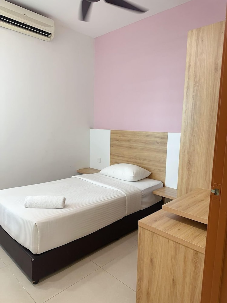 D'embassy Serviced Residence Suites 20/55