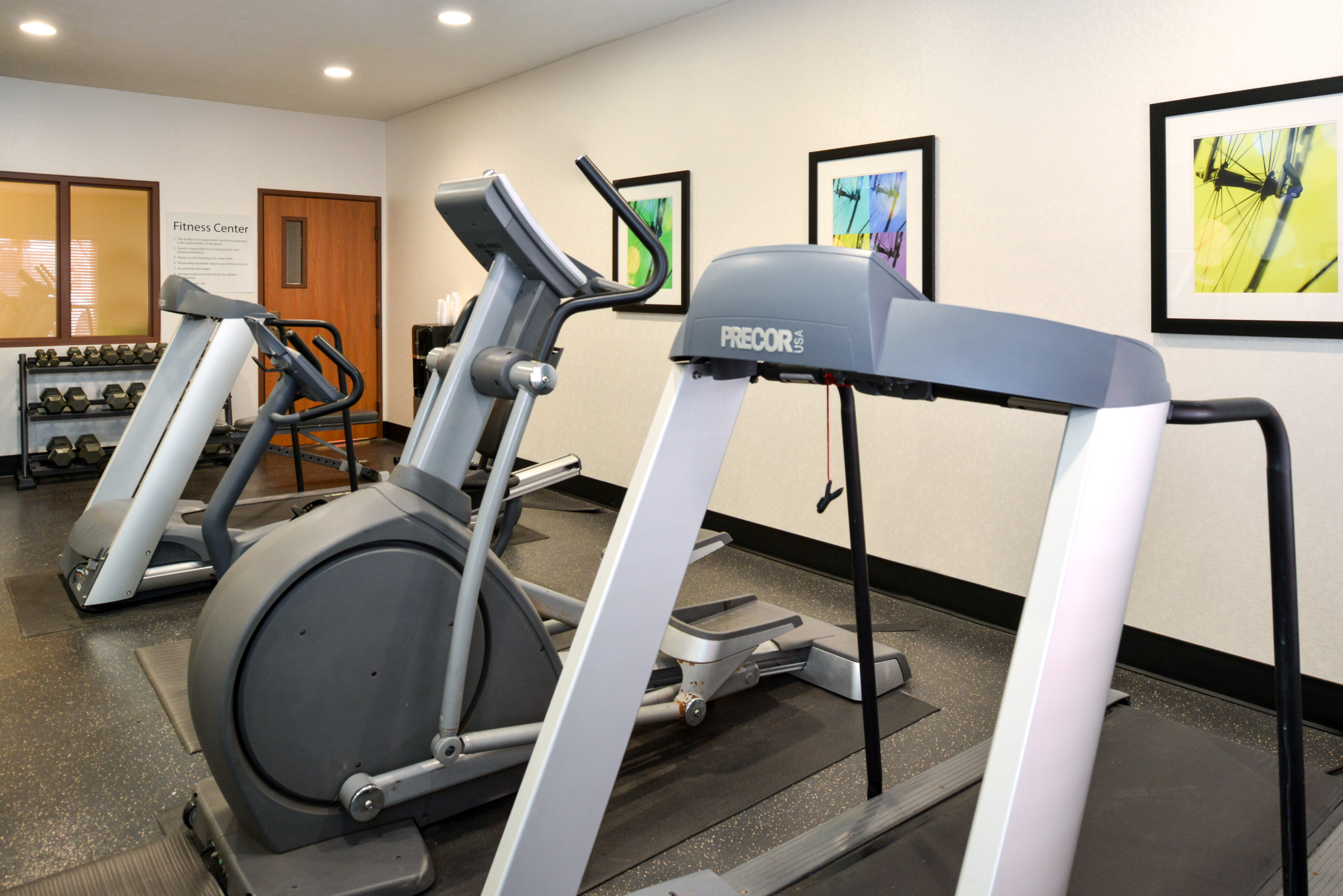 Holiday Inn Express Hotel And Suites Omaha West 32/46