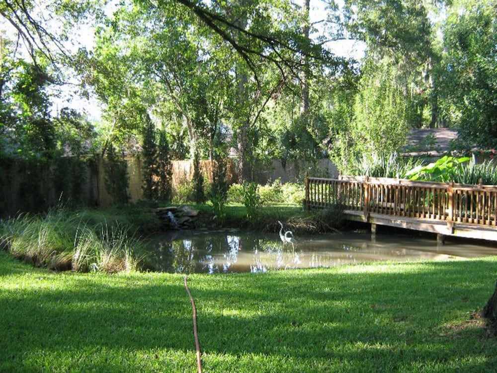 The Cottage Bed & Breakfast 12/19