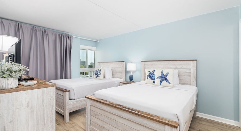 Condo, Premium, 2 Double Beds, King Bed, Bay View, Sofa, Balcony