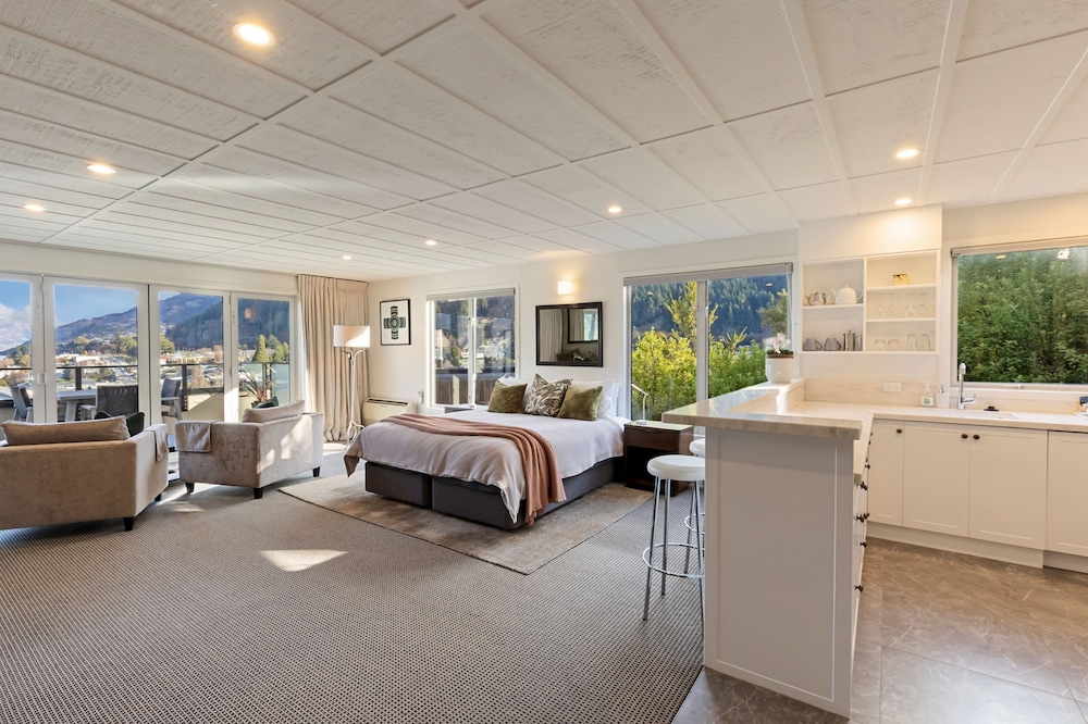 استوديو فاخر بسريرين منفصلين بإطلالة على البحيرة، Queenstown House Boutique Bed and Breakfast and Apartments 2/4