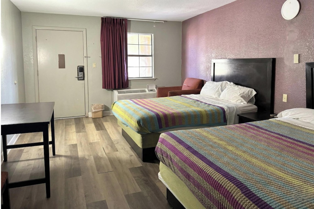 Diamond Inn Forrest City I-40 12/46