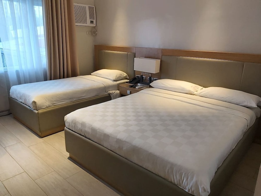 Avenue Suites Hotel 16/65
