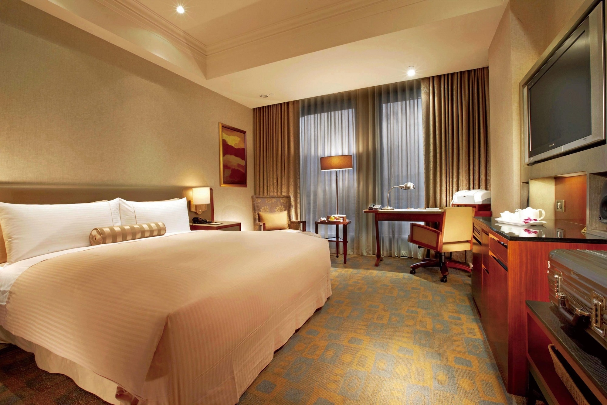 ROOM, TWIN BEDS, PARK VIEW