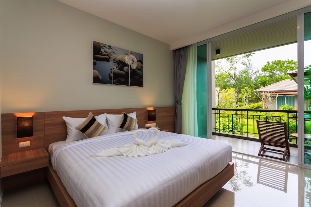 Khaolak Forest Resort 24/62