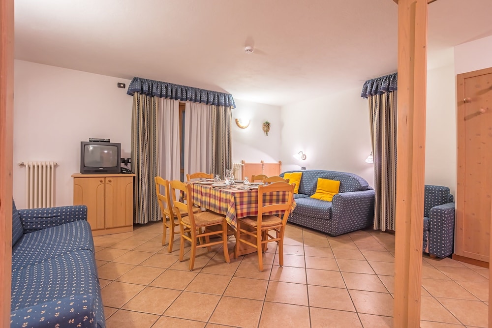 Hotel Lo Scoiattolo 61/71