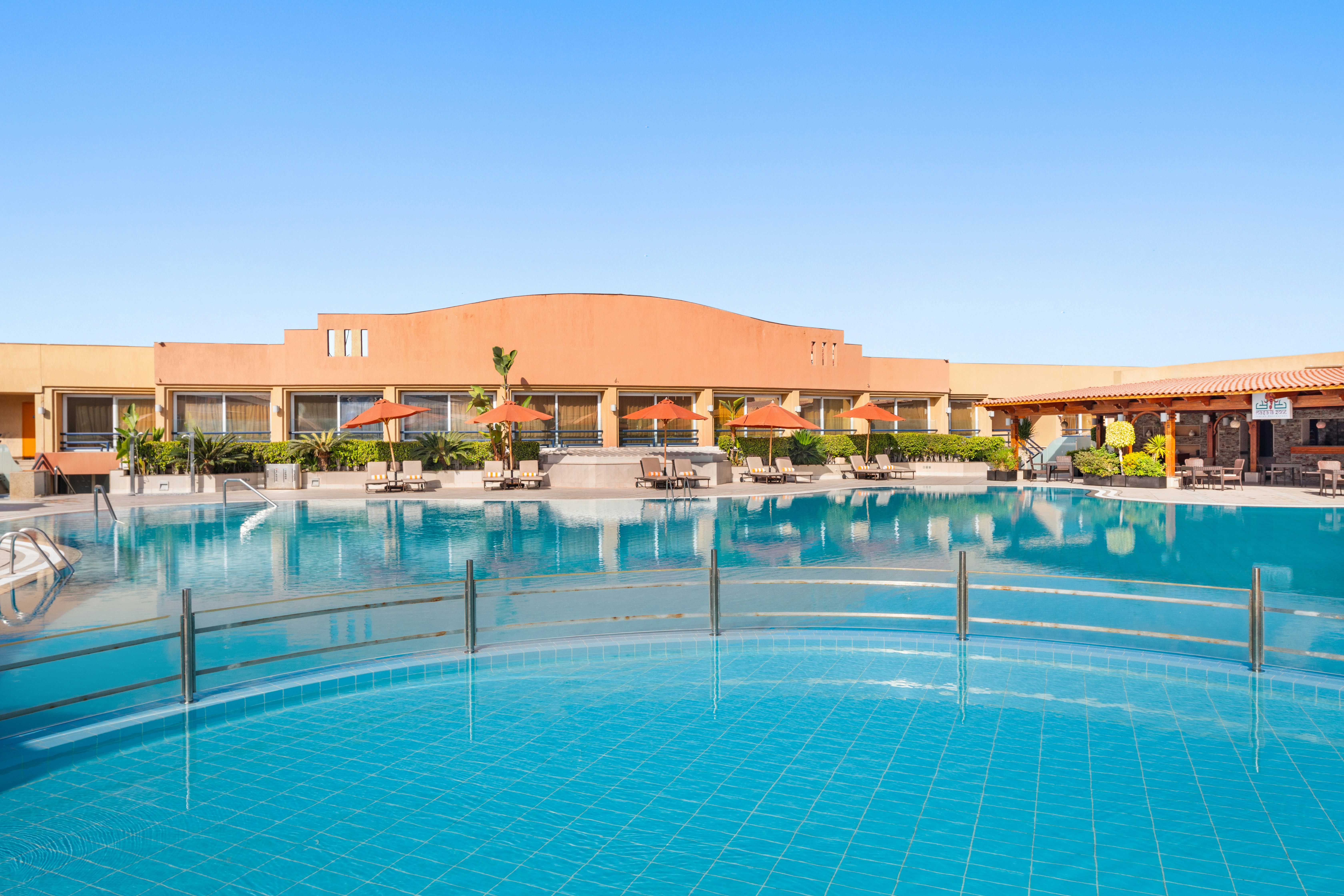Hilton Alexandria Green Plaza 88/89
