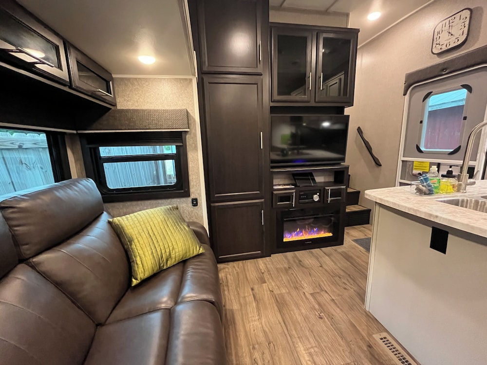 The Alexander at Creek Road 55/78