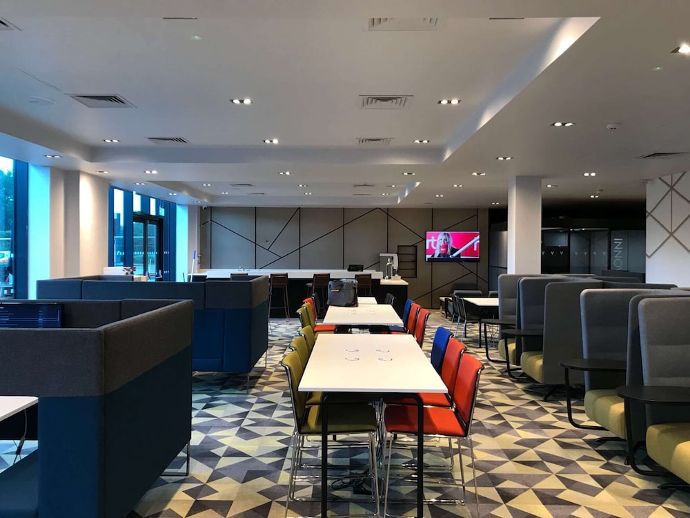 Village Hotel Cardiff 45/58