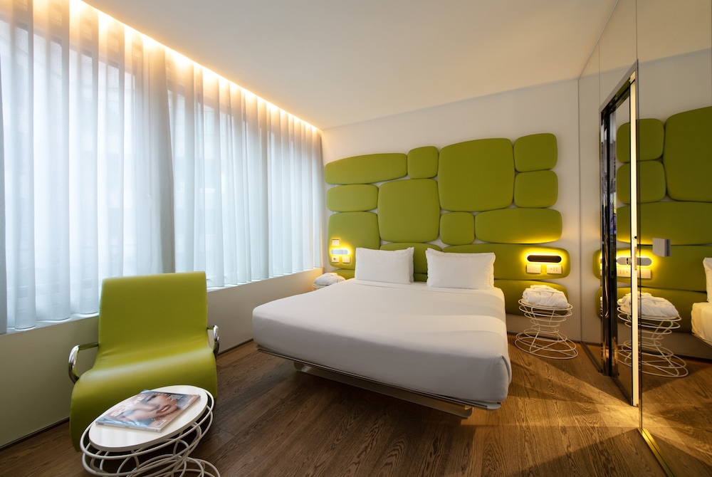 DESIGN, KING BED