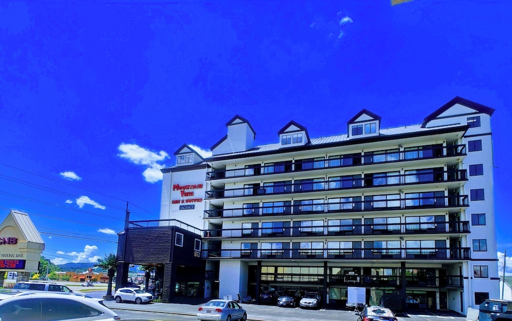 Mountain Vista Inn and Suites 4/57