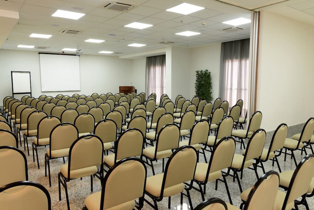 Easy Hotel Cachoeiro de Itapemirim by Atlantica 42/49