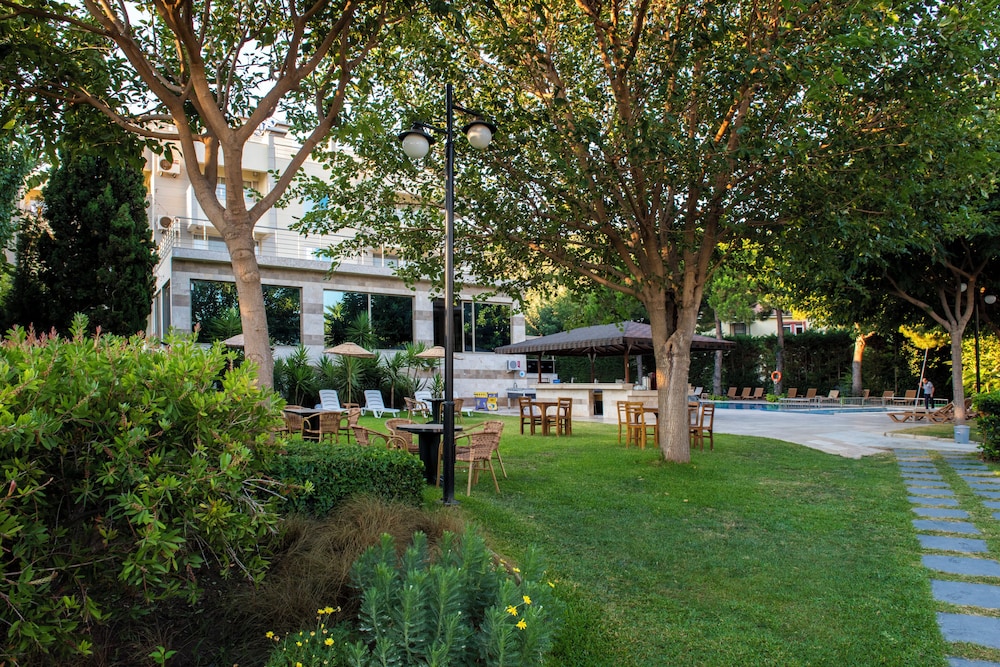 Akbulut Hotel 45/50
