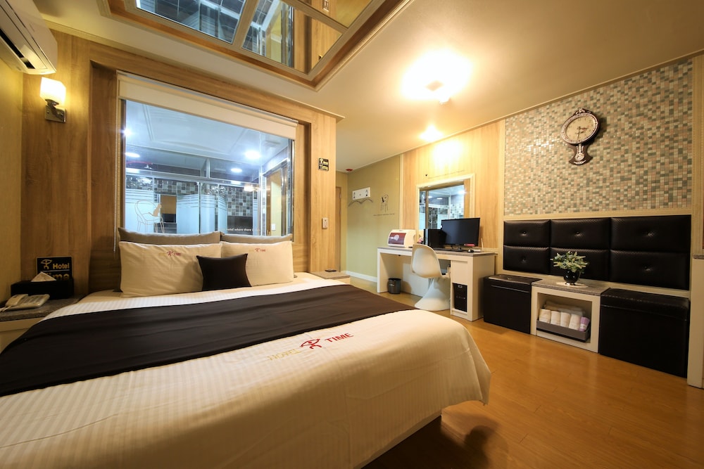 Time Hotel 50/74