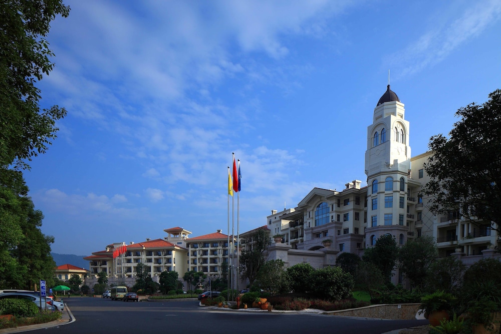 Country Garden Chizhou Phoenix Hotel 4/60