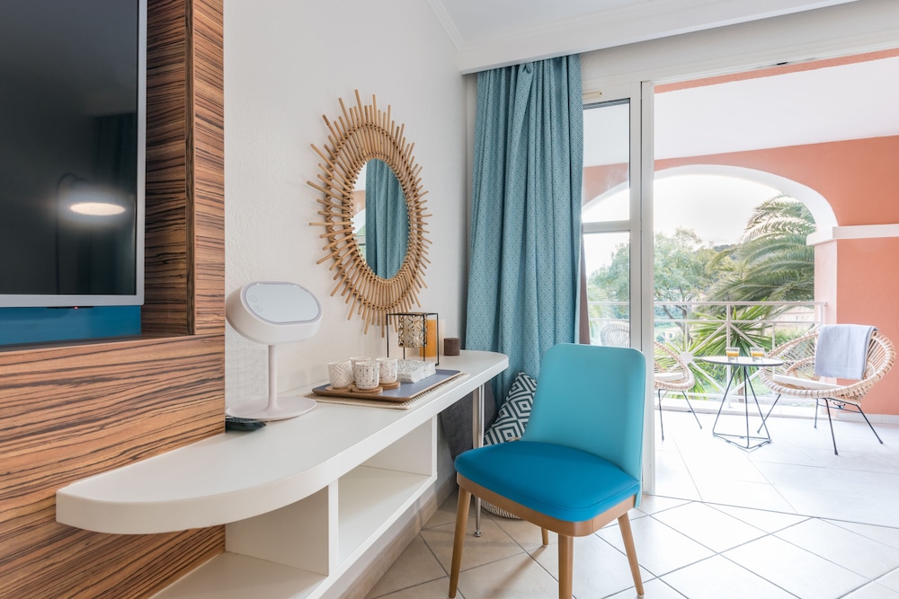 Hotel de L Esterel 32/50