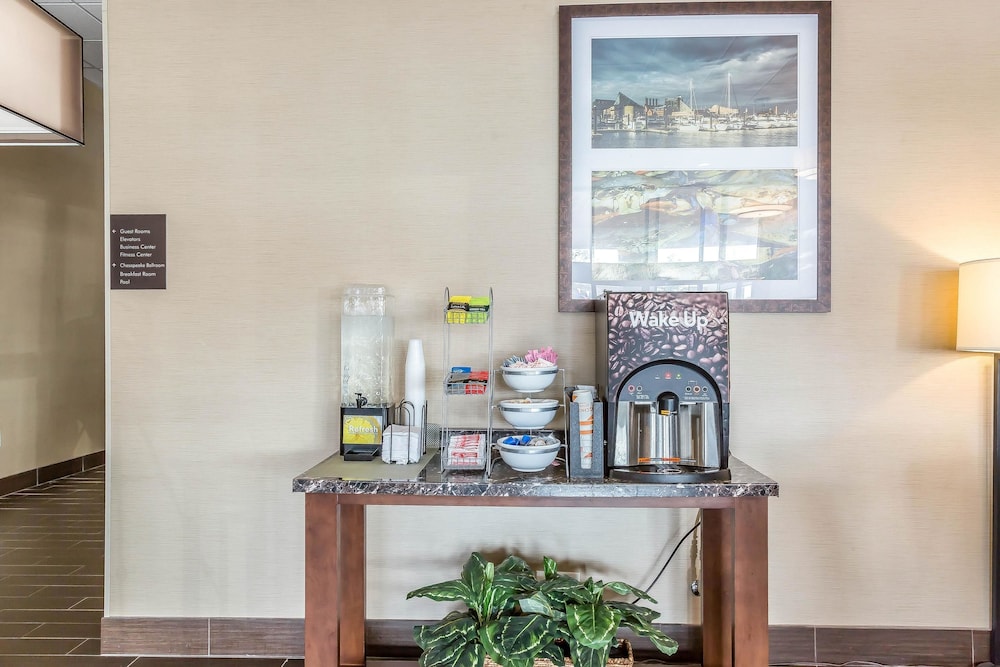 Comfort Inn and Suites Aberdeen Near Apg 23/49