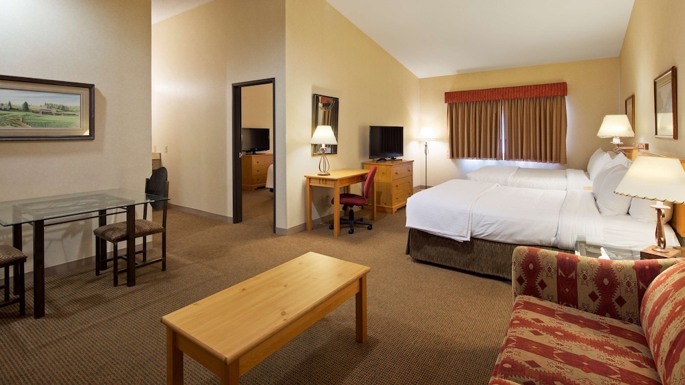 Best Western Golden Spike Inn & Suites 11/33