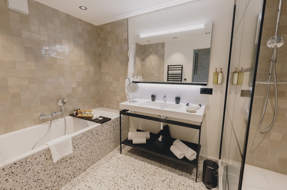 Hostellerie Cedre and Spa Beaune 55/55