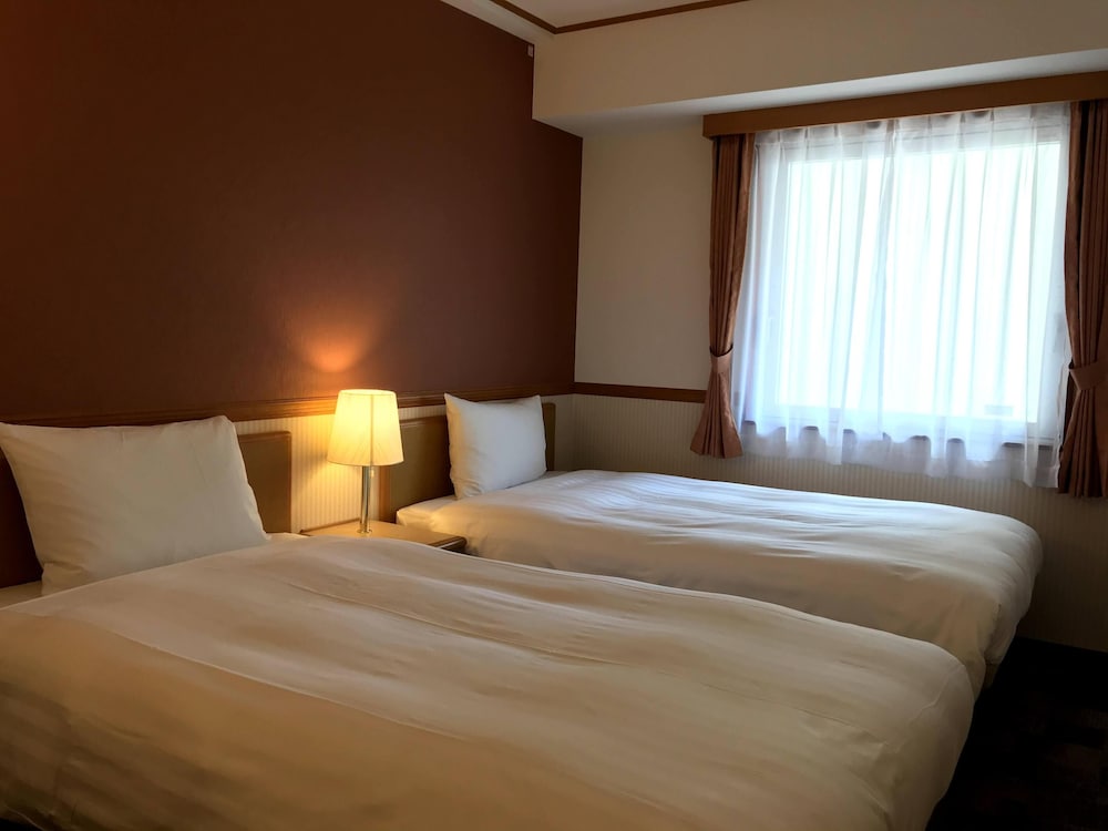 Toyoko Inn Takasakieki Nishiguchi No 2 32/50