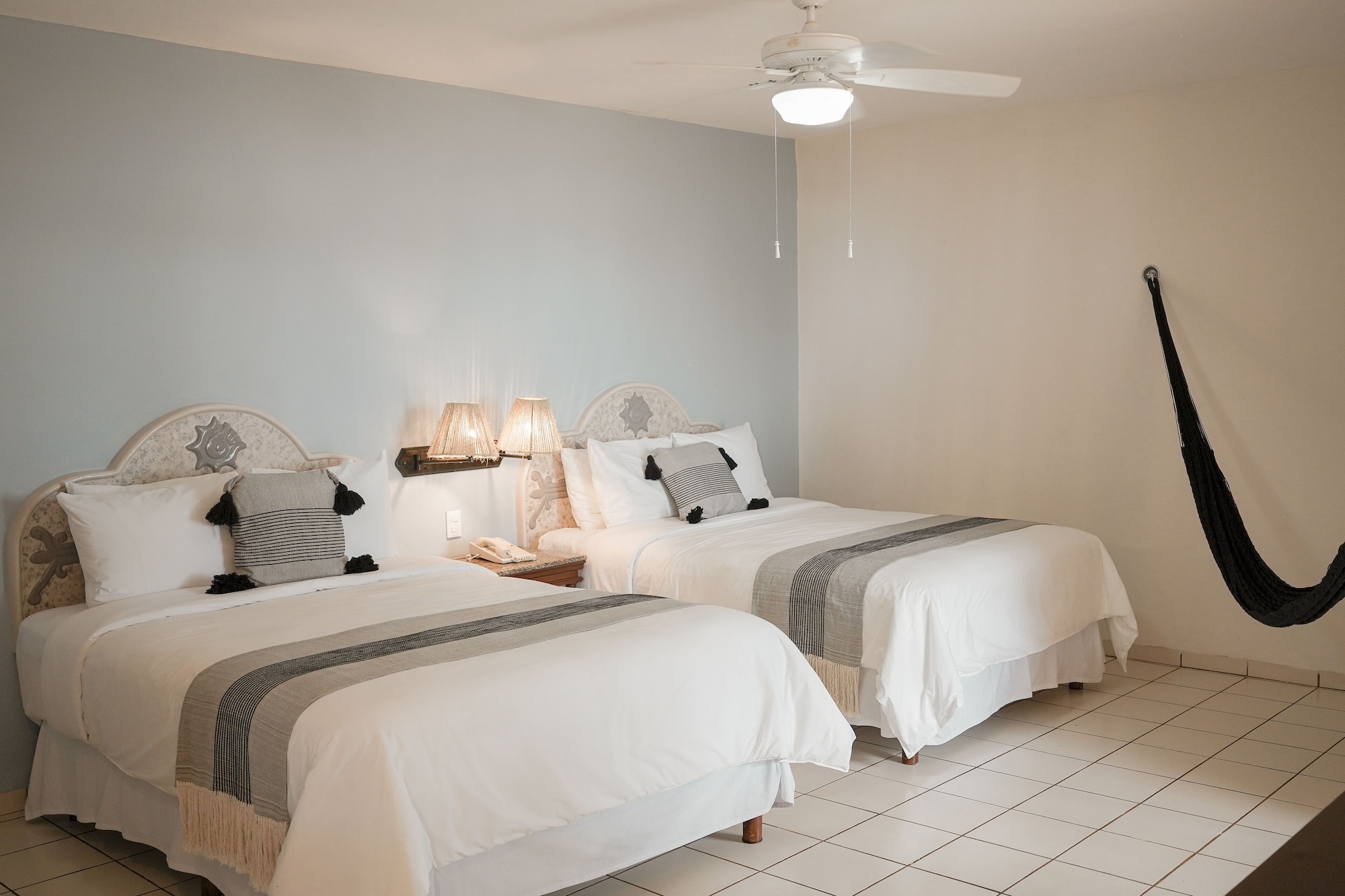 STANDARD, 2 QUEEN BEDS, OCEAN VIEW