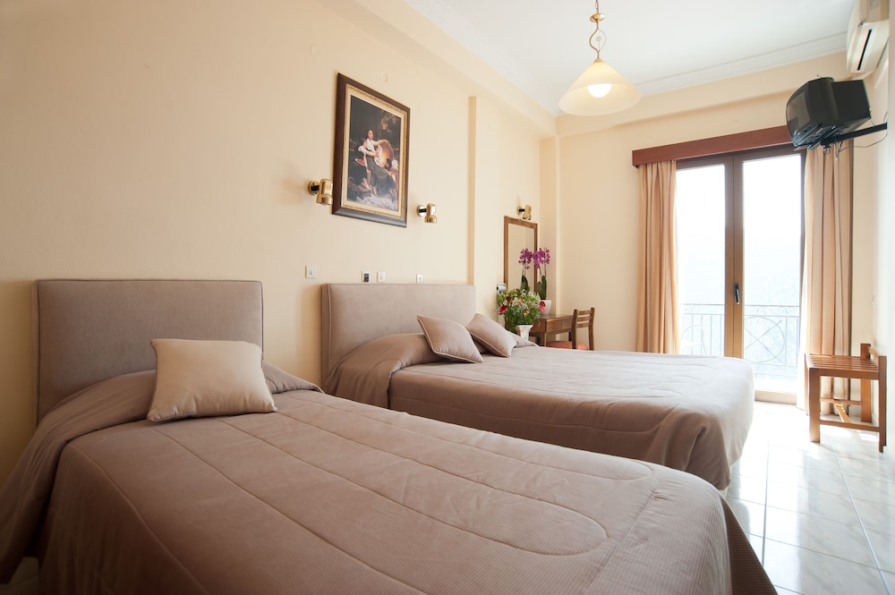 Hotel Hermes Delphi 5/33