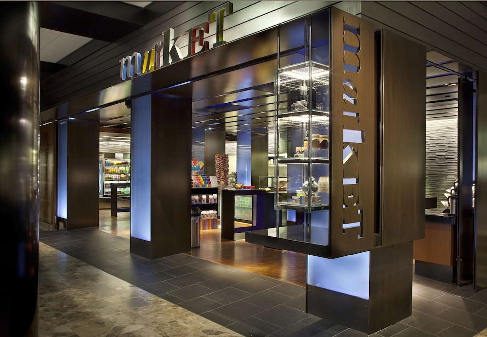 Hyatt Grand Central New York 16/88