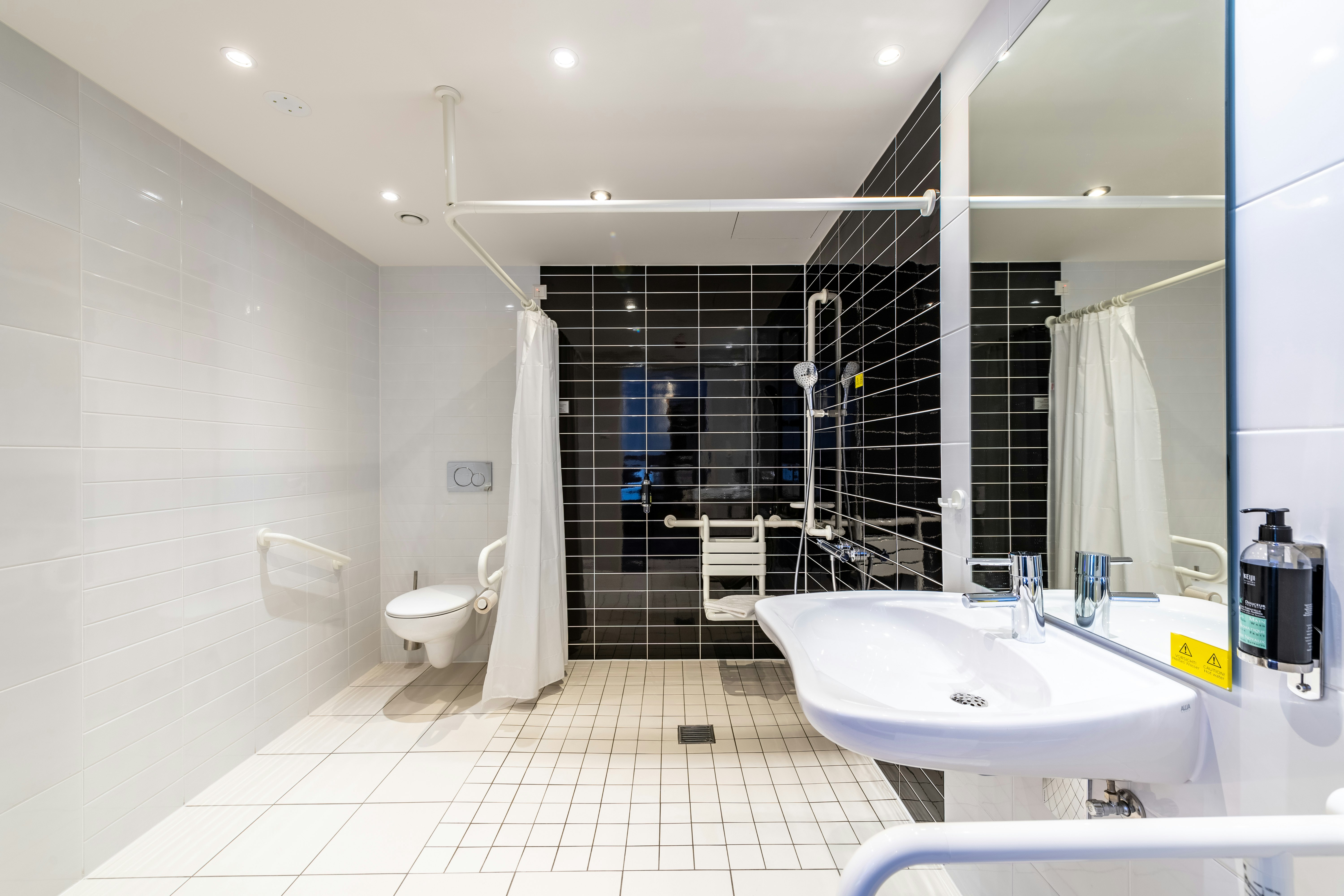Premier Inn Nuremberg City Centre 18/18