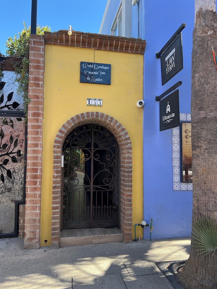エンカント イン ホテル スパ & スイーツ(EL ENCANTO INN HOTEL SPA AND SUITES) 写真4
