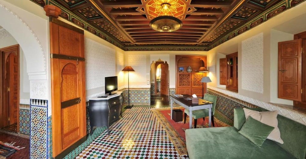 Palais Faraj Suites And Spa 24/53