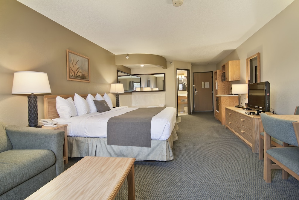 Boarders Inn Suites Faribault Mn 36/80