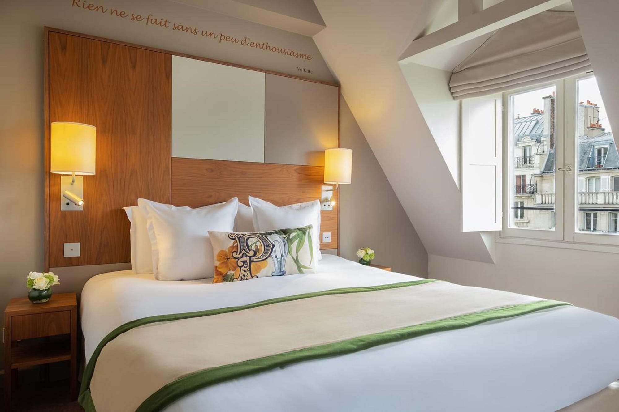 JUNIOR SUITE