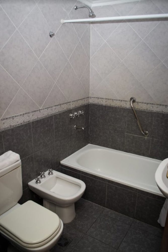 Marcopolo Suites Calafate 47/49