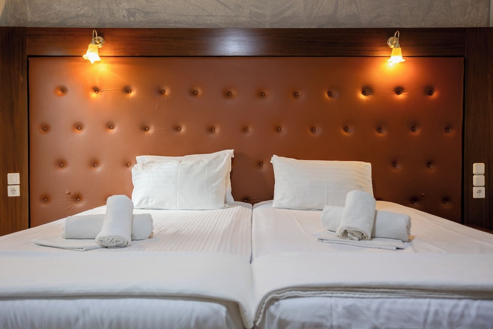Toti Boutique Rooms 30/55