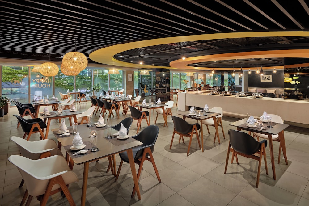 Novotel Living Saigon South 45/62