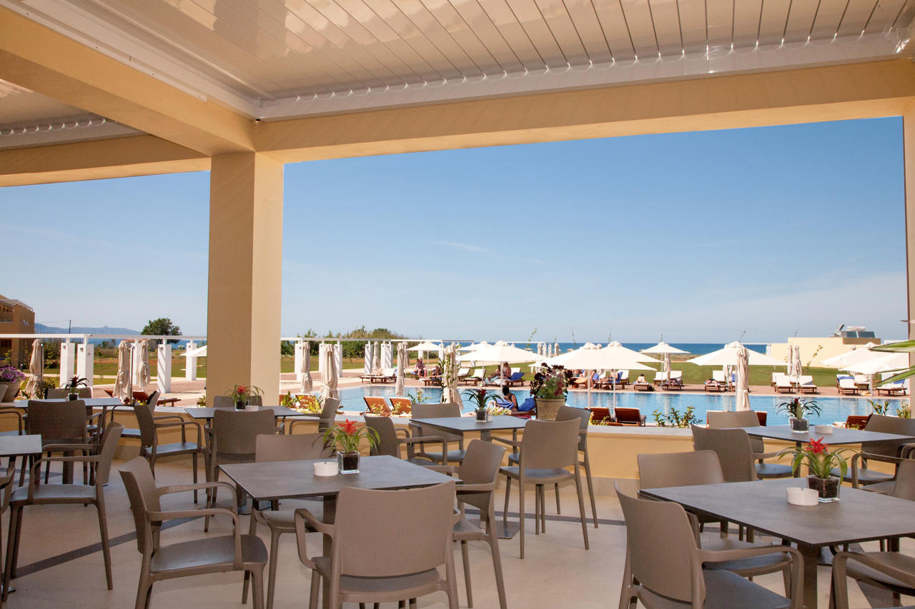 Ilion Beach Hotel 18/36