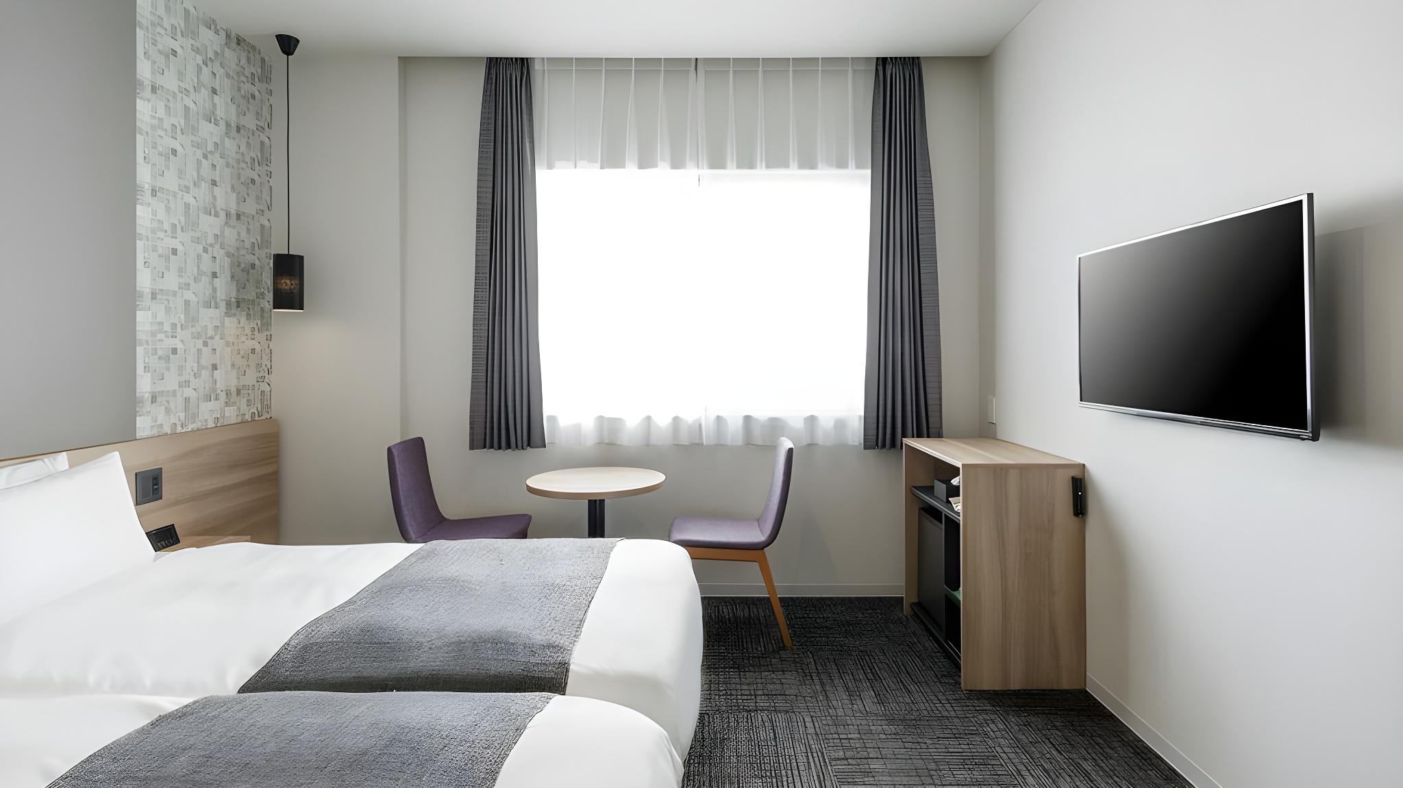 Hollywood, Standard, Twin Beds