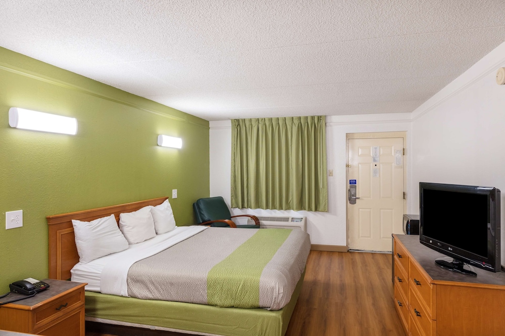 STANDARD, KING BED, ACCESSIBLE
