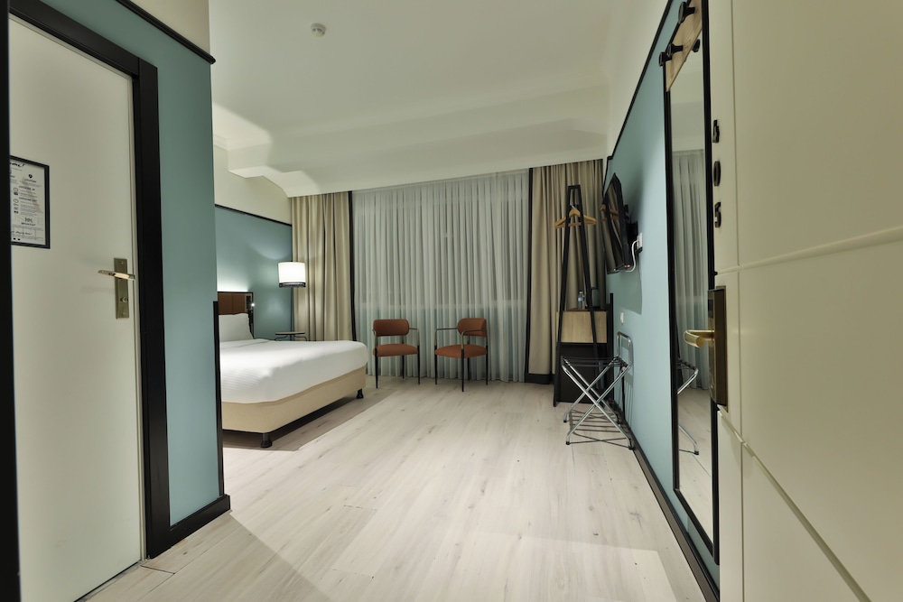 EA Exclusive Hotel & Kocatepe 56/57