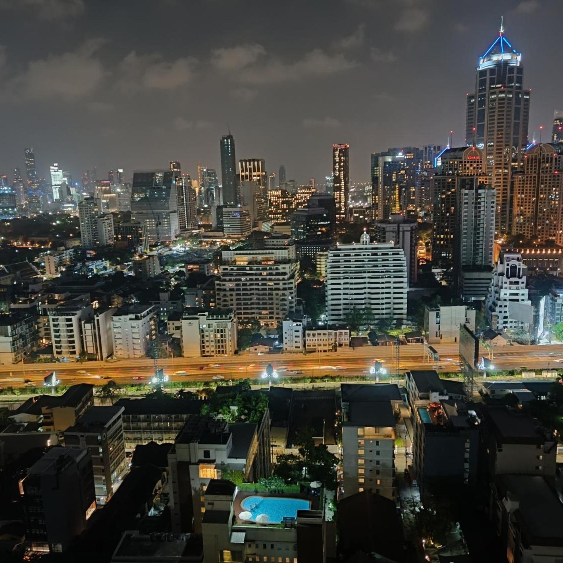 OMNI TOWER SUKHUMVIT NANA BY COMPASS HOSPITALITY 51/61